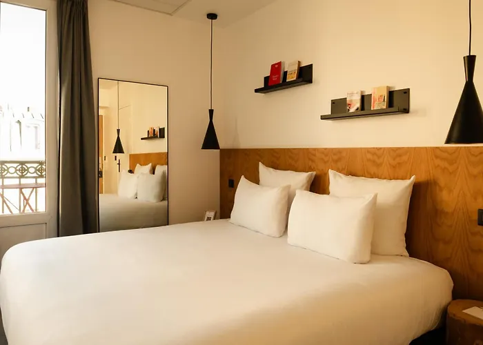 9Hotel Bastille-Lyon Paris